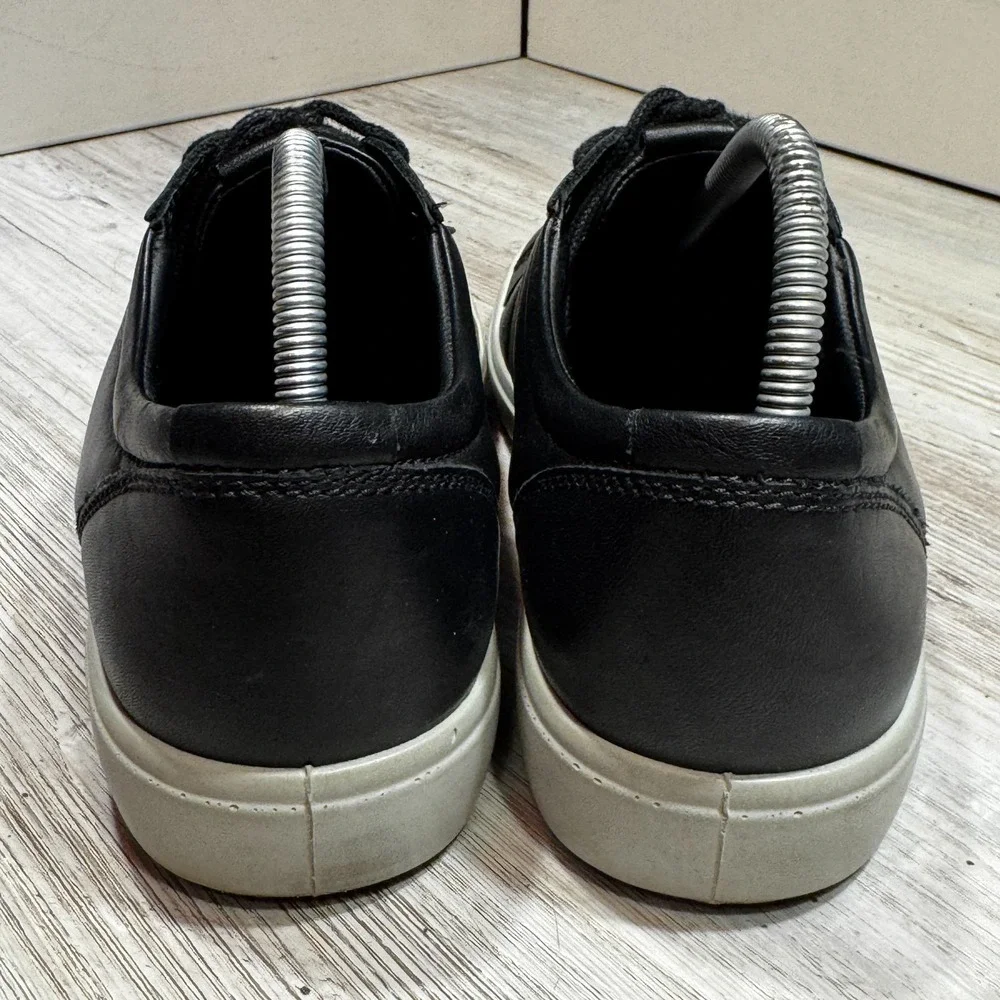 ECCO Men's Soft 7 Low Top Leather Sneakers Black Size US 8 EU 42 Casual Shoes